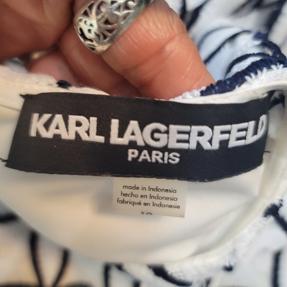 KARL LAGERFELD NAVY & WHITE EYELET LACE SLEEVELESS MIDI DRESS SZ: 10 - Picture 3 of 16